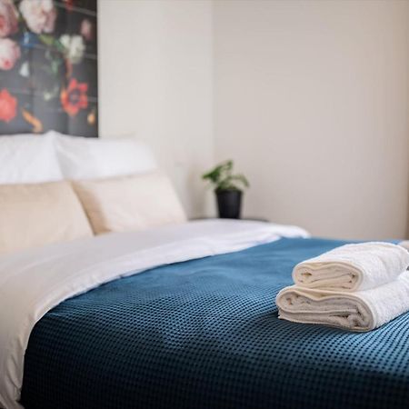 Happily 2 Bedroom Serviced Apartment 75M2 -Nb306H- Rotterdam Exterior foto